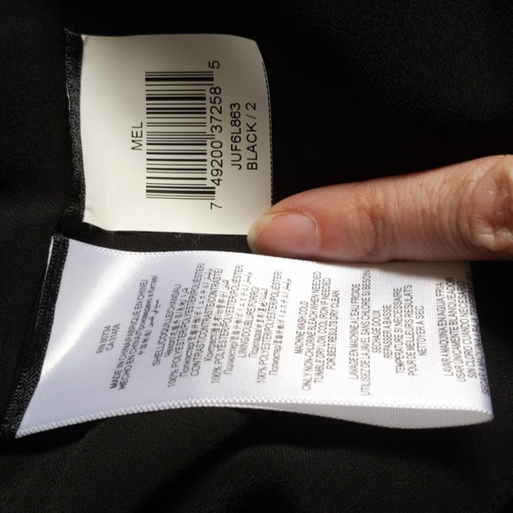 BCBG Maxazria Gown - Picture 11 of 15